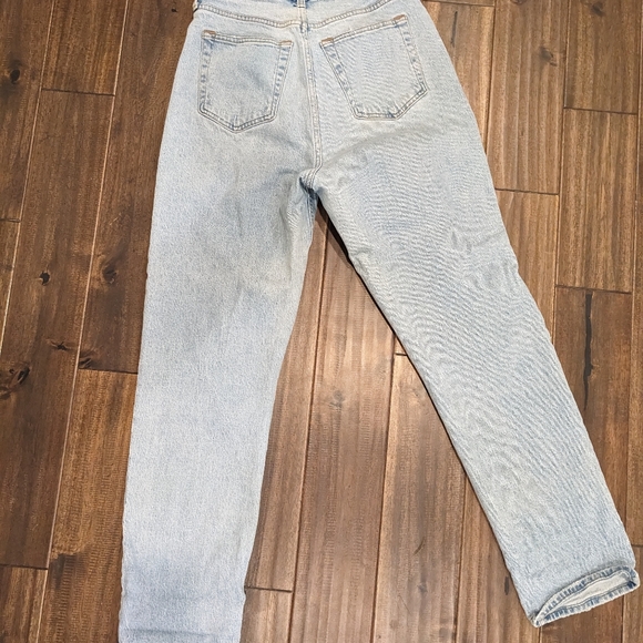 Abercrombie and Fitch Curve Love High Rise Dad Jean Size 6 - Picture 3 of 6